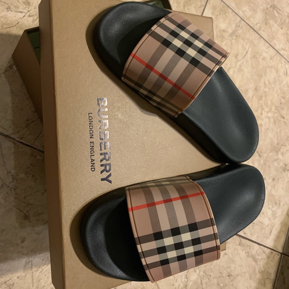 Burberry slides